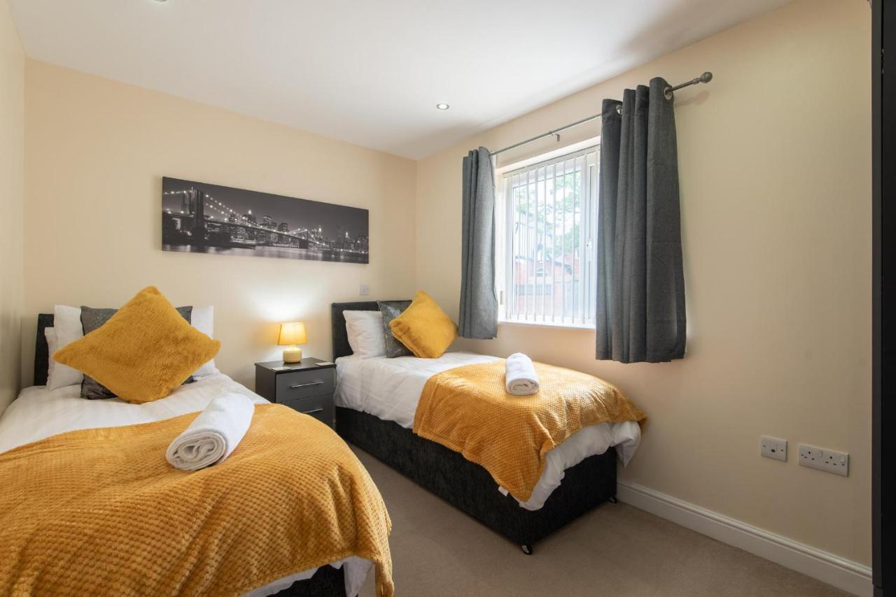 8 Apartment *